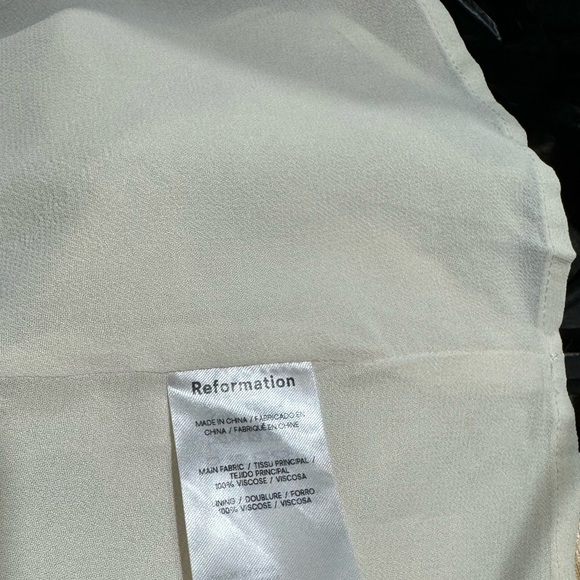 Reformation Maebry Dress 
Color: Julius Size 6 New without tags $248 - Picture 15 of 15
